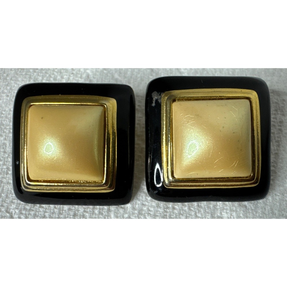 Ginnie Johansen GJD Gold Etruscan Enamel Clip-on Earrings